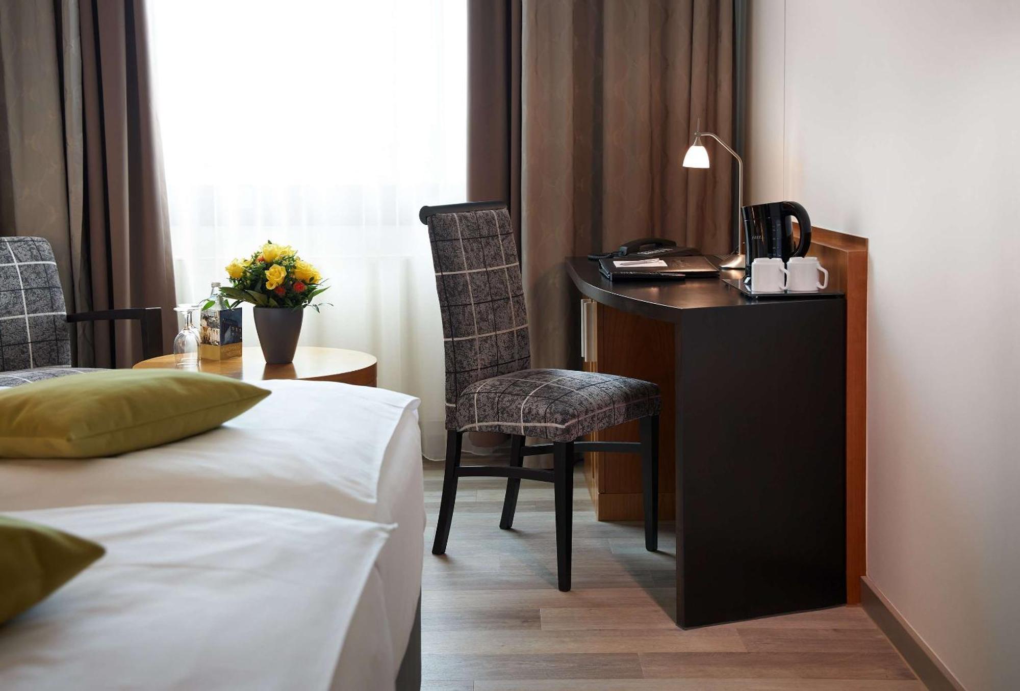 Best Western Plus Arosa Hotel Paderborn Exterior photo